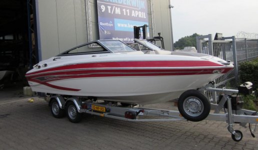 GlastronGLS 215 Bowrider